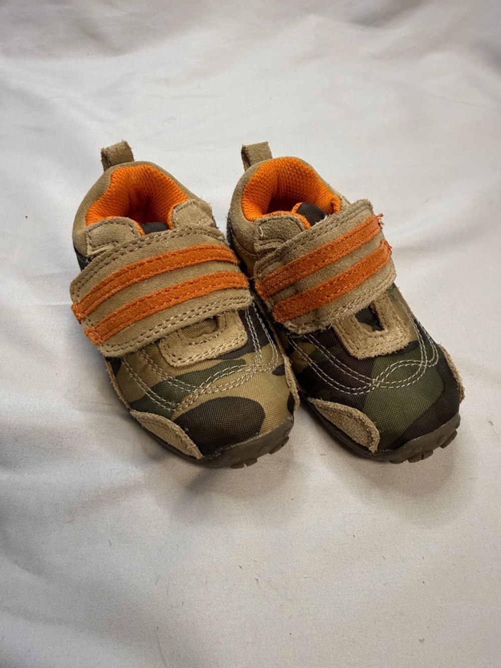 GAP Kids LIKE NEW Camo Sneakers with Orange Lining and Straps